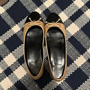 Tory Burch captoe flats size 8